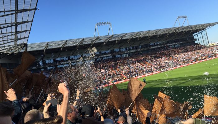 St. Pauli, Stadionguide, spilletidspunkter, optakt, højdepunkter, Stadtderby