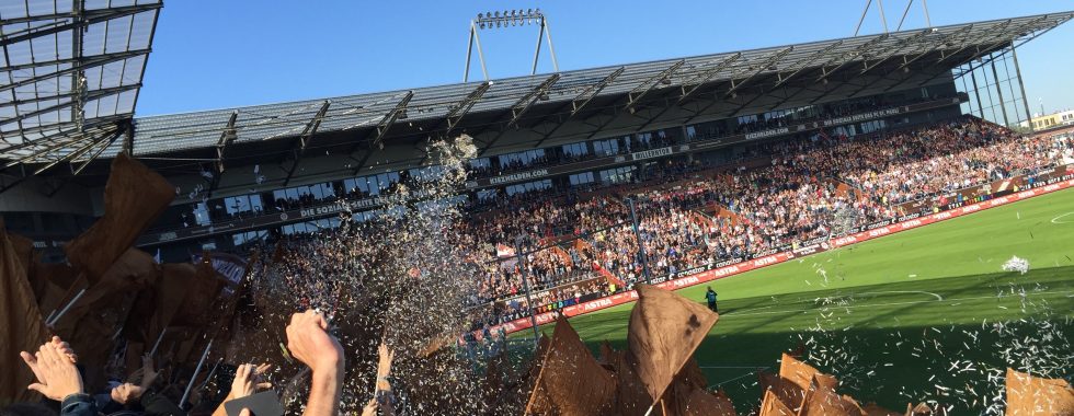 St. Pauli, Stadionguide, spilletidspunkter, optakt, højdepunkter, Stadtderby